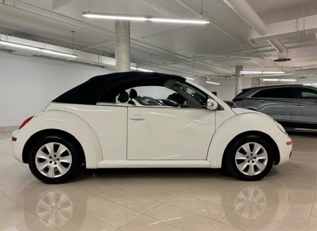 
								2010 Volkswagen Beetle Convertible Comfortline 2.5L 6sp at Tip full									