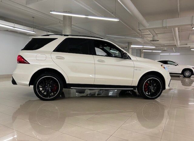 
								2018 Mercedes-Benz GLE63 AMG S 4MATIC SUV full									