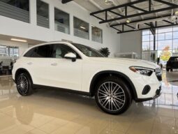 
										2025 Mercedes-Benz GLC 300 4MATIC full									