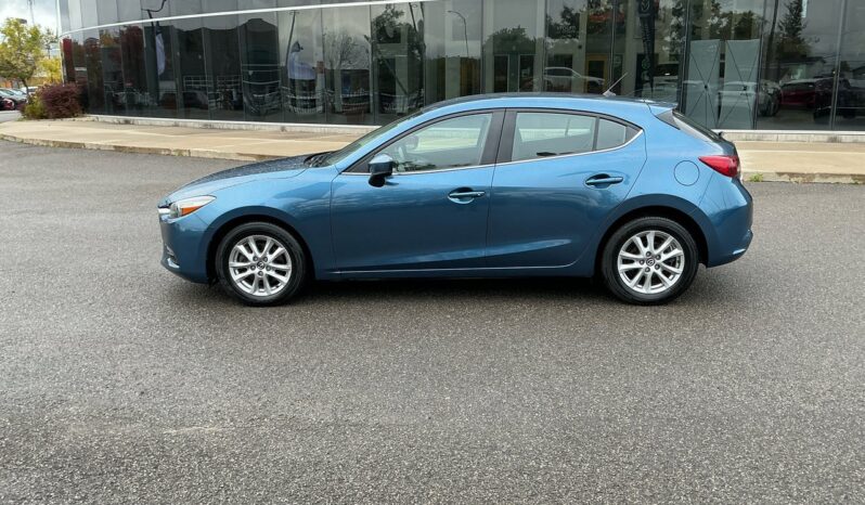 
								2018 Mazda Mazda3 Sport GS full									