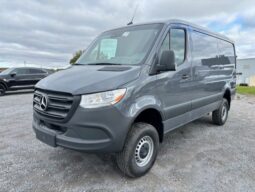 2024 Mercedes-Benz Sprinter 2500 144 Wheelbase Standard Roof AWD - New Cargo Van - VIN: W1Y4NBVY0RP744260 - Mercedes-Benz Gatineau