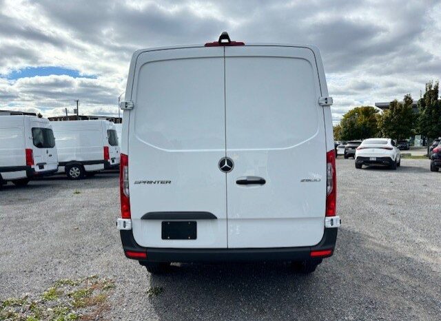 
								2024 Mercedes-Benz Sprinter 2500 144 Wheelbase Standard Roof RWD full									