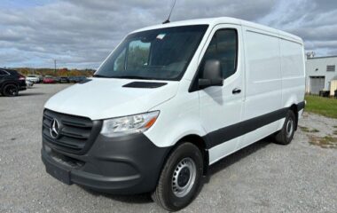 2024 Mercedes-Benz Sprinter 2500 144 Wheelbase Standard Roof RWD