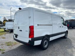 
										2024 Mercedes-Benz Sprinter 2500 144 Wheelbase Standard Roof RWD full									