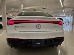 
										2022 Mercedes-Benz EQS580 4MATIC Sedan full									