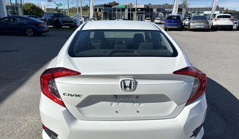 
								2016 Honda Civic EX CVT full									