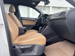 
										2022 Volkswagen Tiguan Comfortline R-Line Black Edition 4MOTION full									