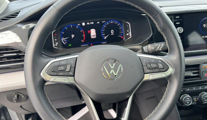 
								2023 Volkswagen Taos Highline 1.5t 7sp At full									