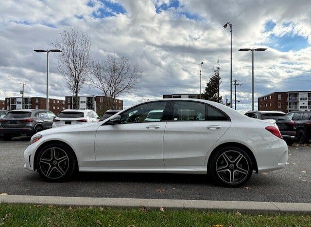 
								2021 Mercedes-Benz C300 4MATIC Sedan full									