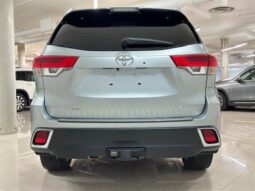 
										2019 Toyota Highlander XLE AWD full									