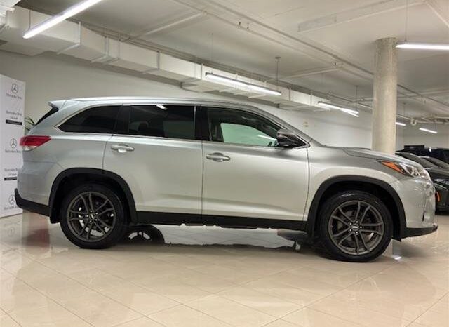 
								2019 Toyota Highlander XLE AWD full									