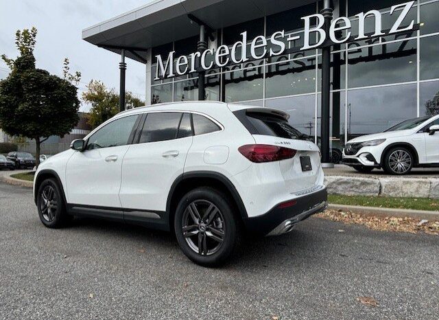 
								2025 Mercedes-Benz GLA 250 4MATIC full									