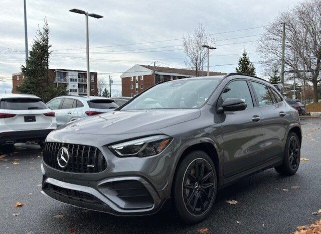 
								2025 Mercedes-Benz GLA AMG 35 4MATIC full									