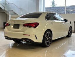 
										2021 Mercedes-Benz A220 4MATIC Sedan full									