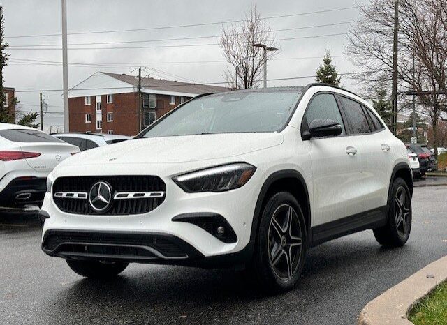 
								2025 Mercedes-Benz GLA 250 4MATIC full									