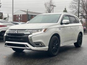 2020 Mitsubishi OUTLANDER PHEV LE S-AWC