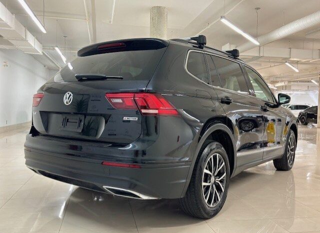 
								2020 Volkswagen Tiguan Comfortline 2.0T 8sp at w/Tip 4M full									