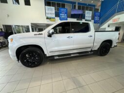 
										2023 Chevrolet Silverado 1500 High Country full									