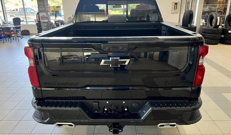 
								2023 Chevrolet Silverado 1500 High Country full									