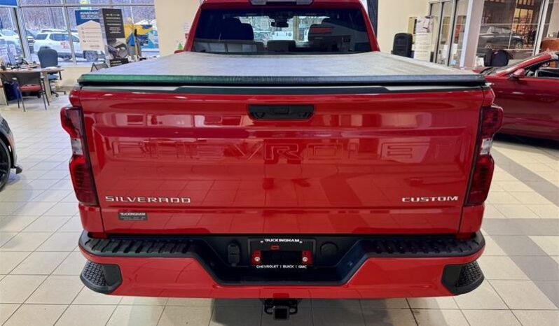 
								2024 Chevrolet Silverado 1500 Custom full									