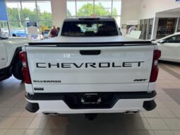 
										2024 Chevrolet Silverado 1500 RST full									