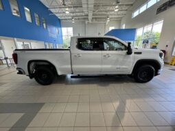 
										2024 GMC Sierra 1500 SLE full									