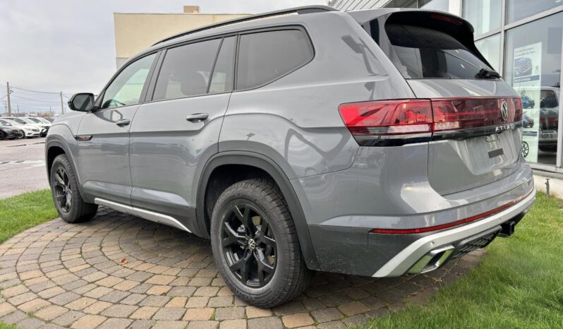 
								2024 Volkswagen Atlas Peak Edition 2.0 Tsi full									