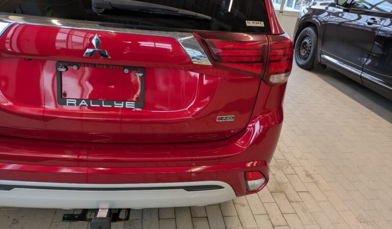 
								2020 Mitsubishi OUTLANDER PHEV SE AWD full									