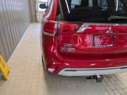 
										2020 Mitsubishi OUTLANDER PHEV SE AWD full									