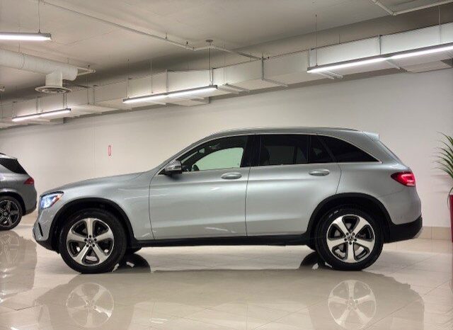 
								2021 Mercedes-Benz GLC300 4MATIC SUV full									