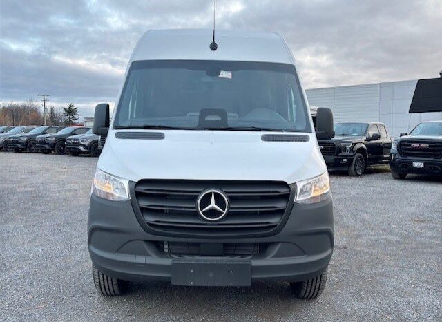 
								2025 Mercedes-Benz Sprinter 2500 170 Wheelbase High Roof RWD full									