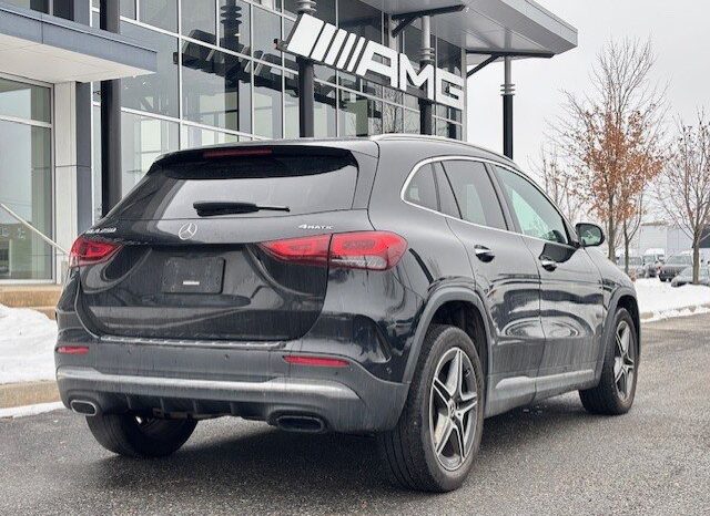 
								2021 Mercedes-Benz GLA250 4MATIC SUV full									