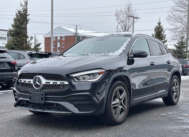 
								2021 Mercedes-Benz GLA250 4MATIC SUV full									