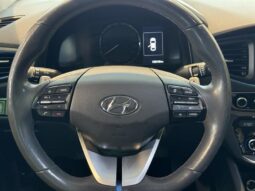 
										2019 Hyundai IONIQ hybrid Preferred full									