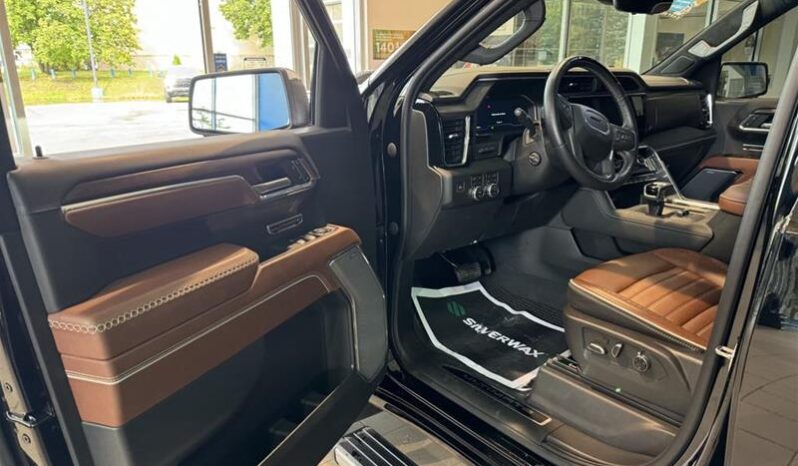 
								2023 GMC Sierra 1500 Crew Cab 4×4 Denali full									