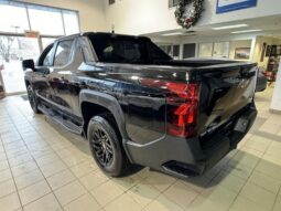 
										2024 Chevrolet Silverado EV E4wd Crew Cab Work full									