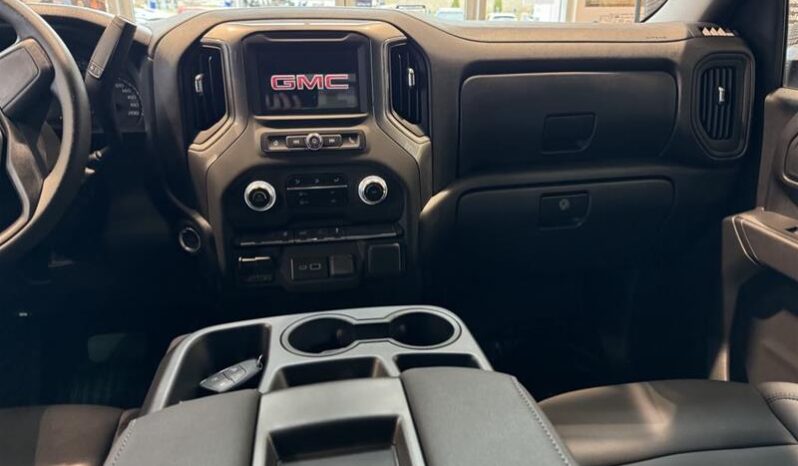 
								2025 GMC Sierra 2500 4wd Crew Cab full									