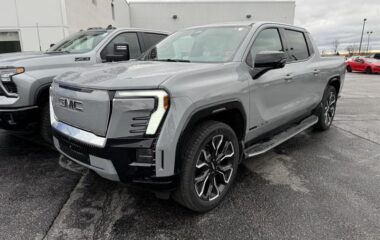 2025 GMC Sierra E4wd Crew Cab Max