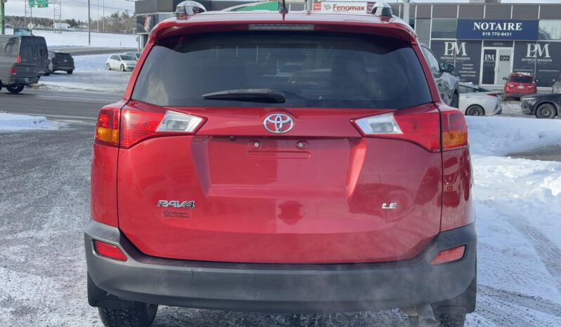 
								2015 Toyota RAV4 FWD 4dr LE full									