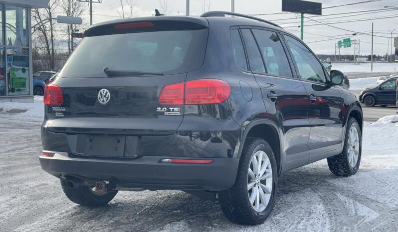 
								2017 Volkswagen Tiguan 4MOTION 4dr Wolfsburg Edition full									