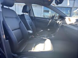 
										2018 Volkswagen Golf Comfortline 5-door Manual full									