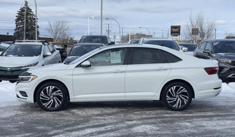 
								2021 Volkswagen Jetta Execline Auto full									