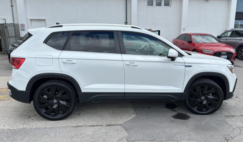 
								2023 Volkswagen Taos Highline 1.5t 7sp At full									