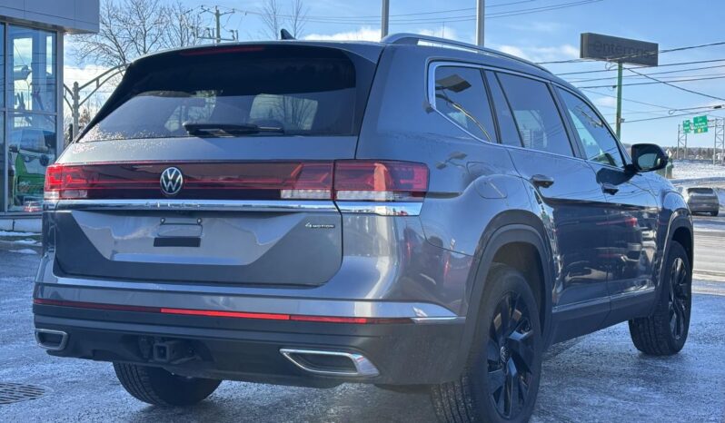 
								2025 Volkswagen Atlas Peak Edition 2.0 Tsi full									