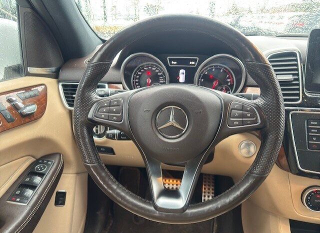 
								2017 Mercedes-Benz GLE400 4MATIC SUV full									