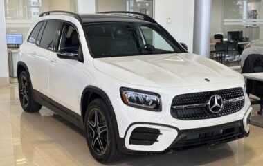 2025 Mercedes-Benz GLB250 4MATIC SUV