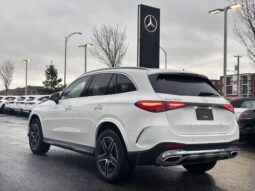 
										2025 Mercedes-Benz GLC300 4MATIC SUV full									