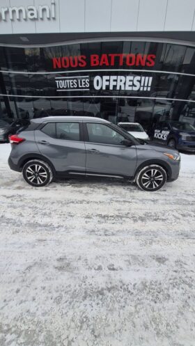 2019 Nissan Kicks SR