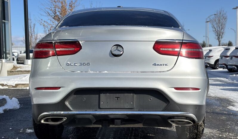
								2017 Mercedes-Benz GLC300 4MATIC Coupe full									