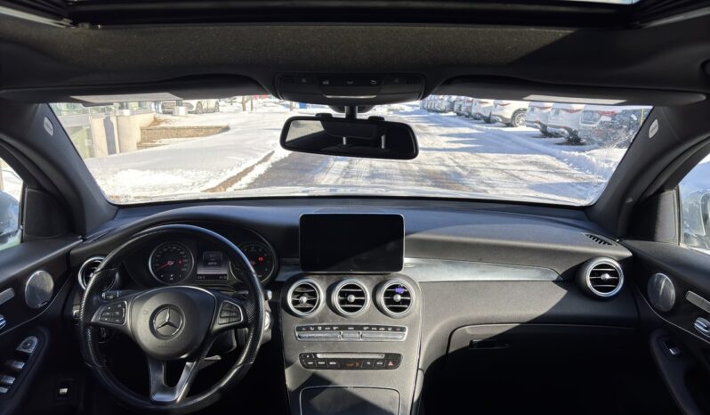 
								2017 Mercedes-Benz GLC300 4MATIC Coupe full									